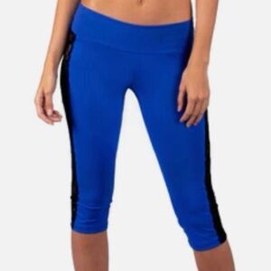 Alo Yoga Blue Carpri Athletic Leggings Black Stripe